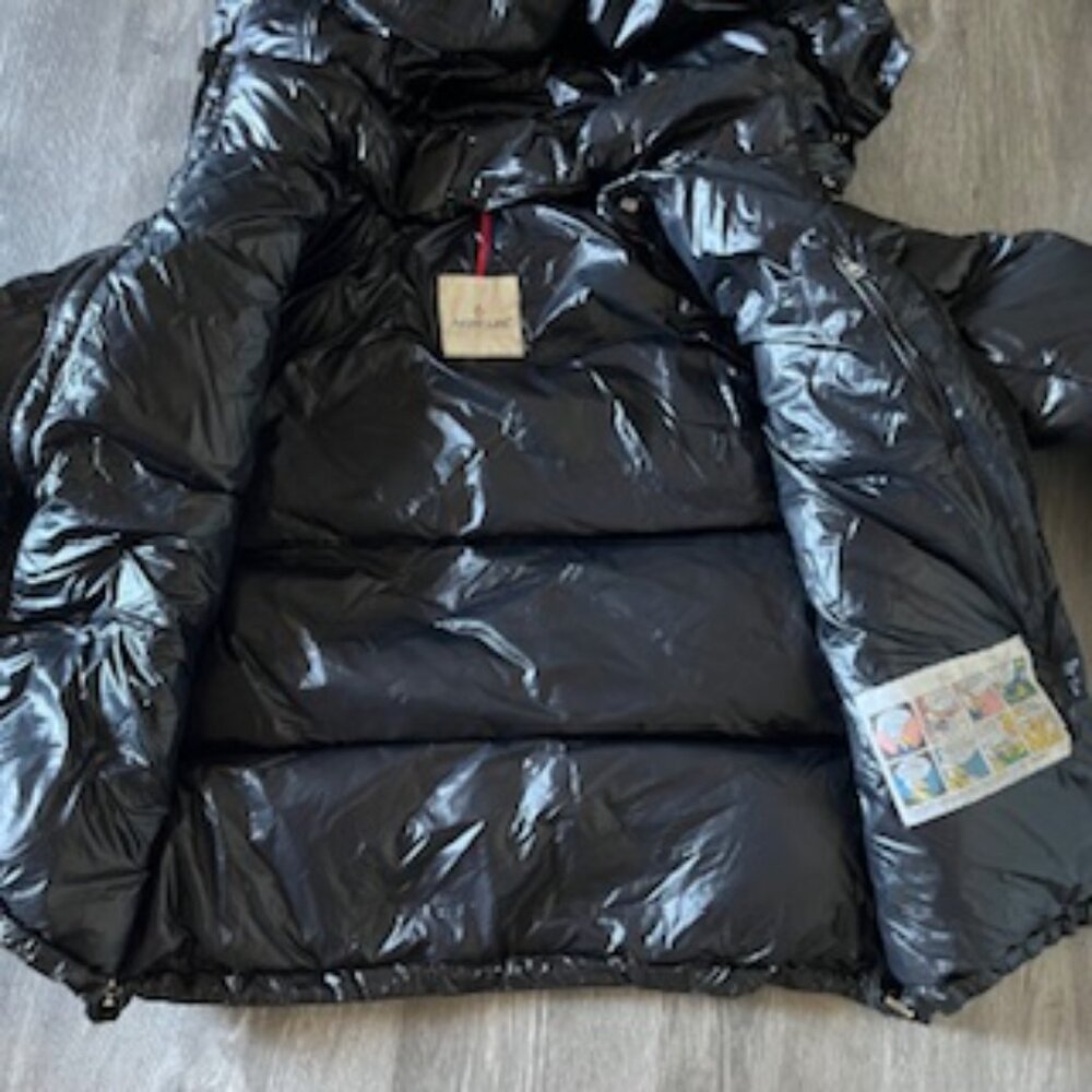 Moncler Montbeliarde Hooded Down Jacket Men's M - Picture 16 of 16
